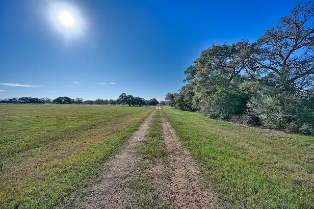 $4,700,000 | 1440 FM 2434, Weimar, TX 78962