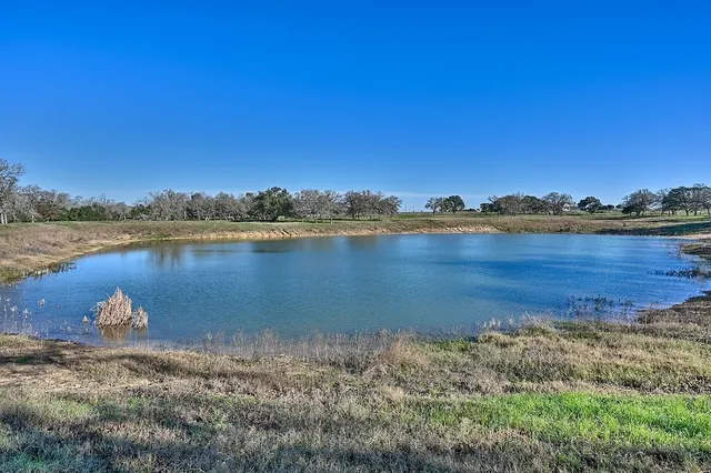 $4,700,000 | 1440 FM 2434, Weimar, TX 78962