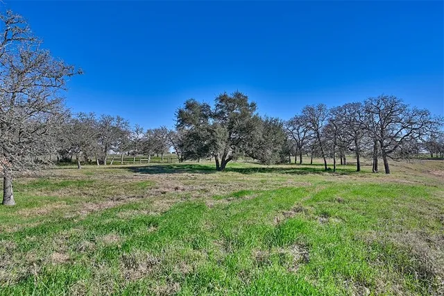 $4,700,000 | 1440 FM 2434, Weimar, TX 78962
