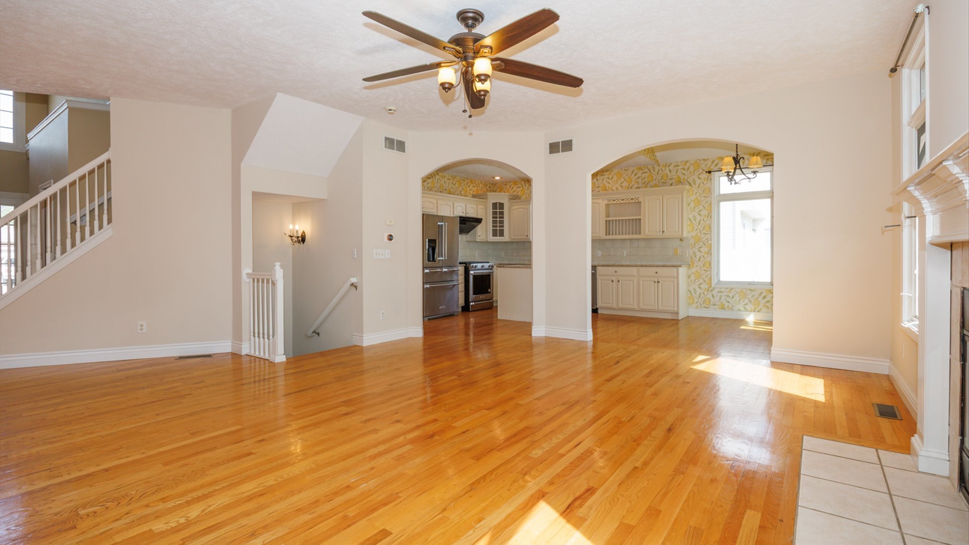 2509 Kara Crossing Bloomington, IL 61704 - Photo 13 of 74