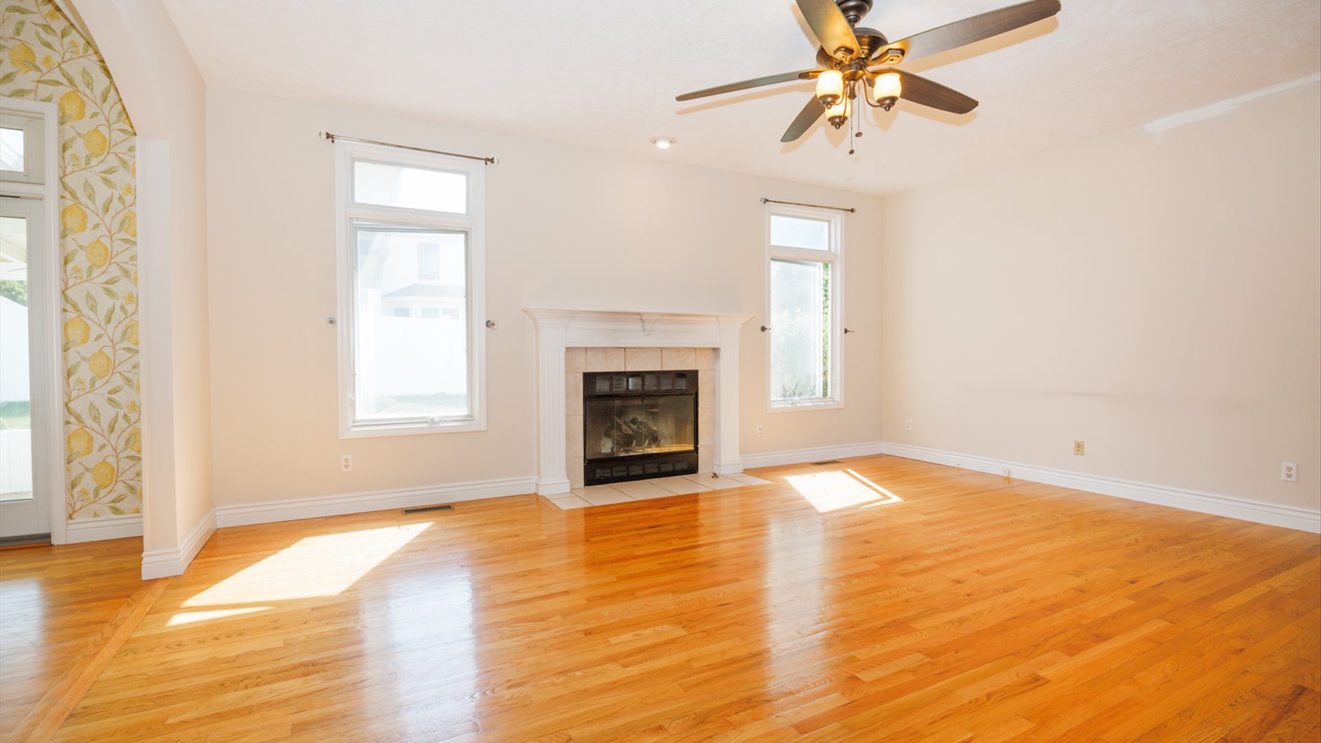 2509 Kara Crossing Bloomington, IL 61704 - Photo 16 of 74