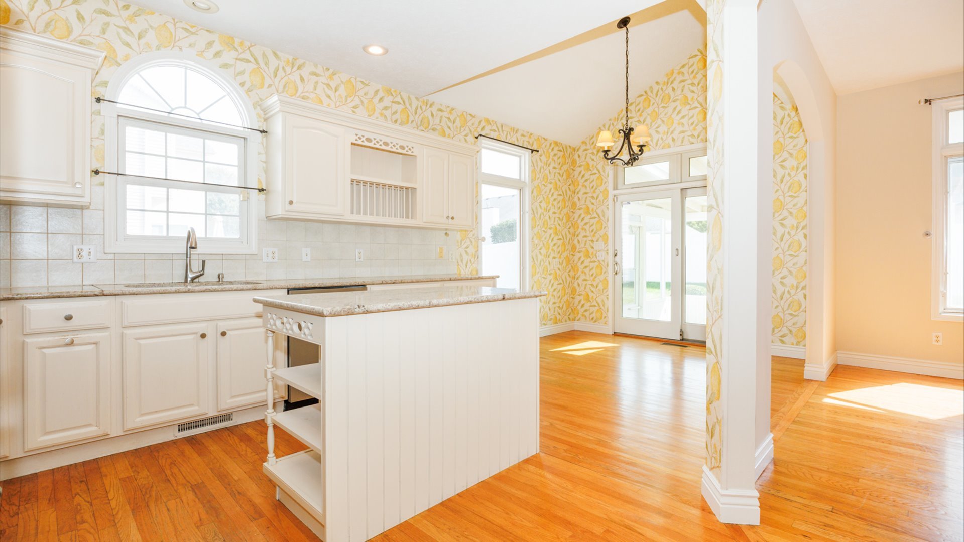 2509 Kara Crossing Bloomington, IL 61704 - Photo 24 of 74