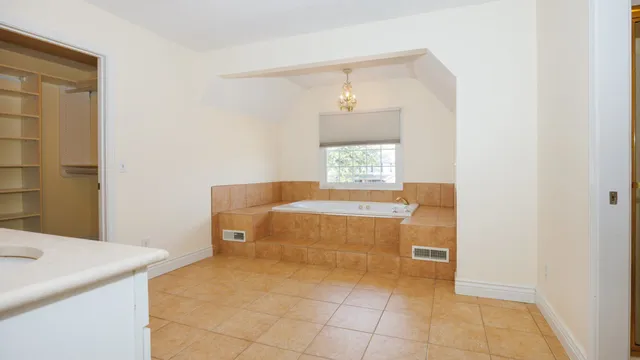 a close up view of a washer and dryer