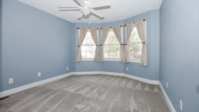 a view of backyard of the house