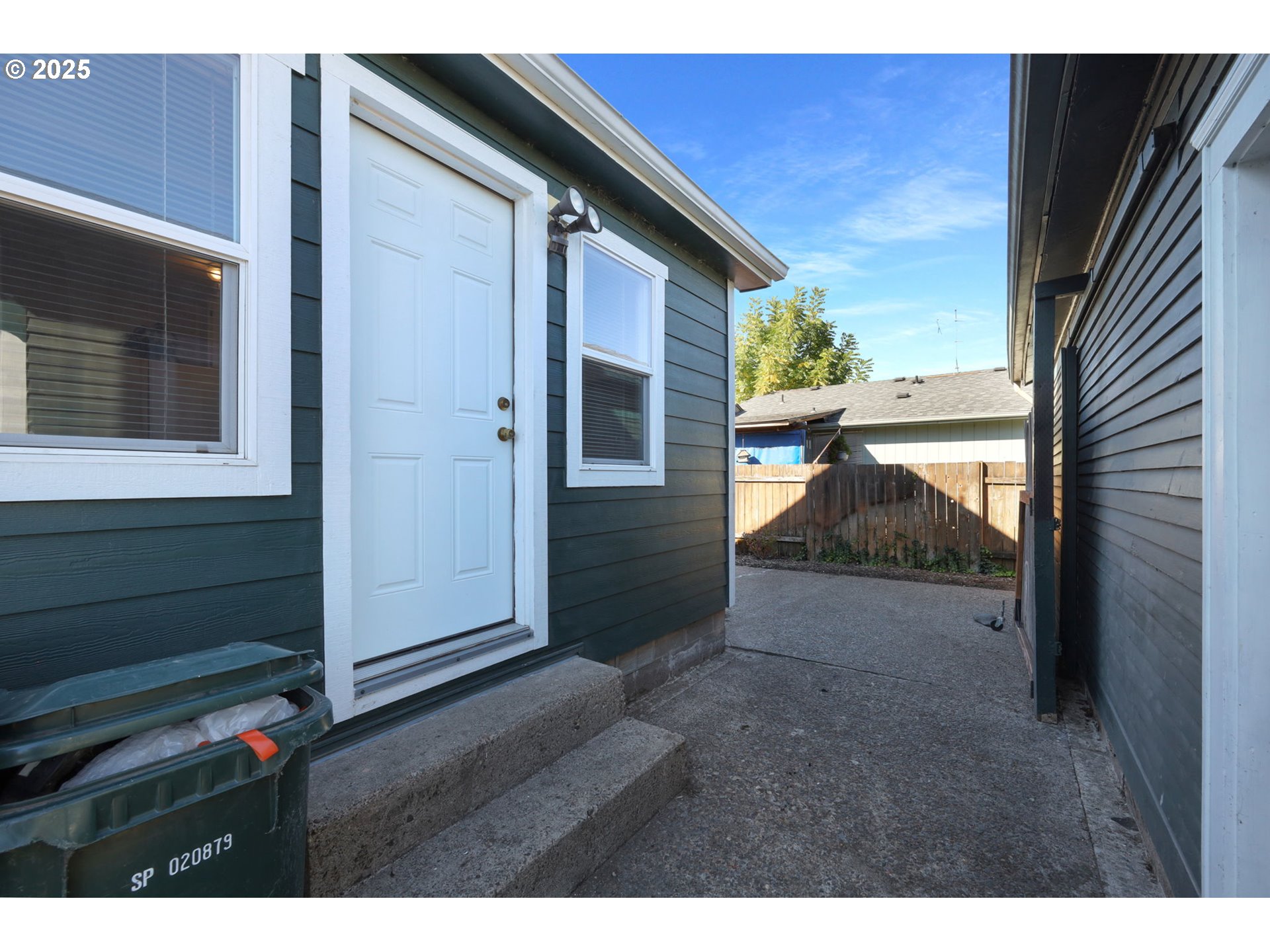 1441 6th Street Springfield, OR 97477 - Photo 45 of 48 a view of a porch