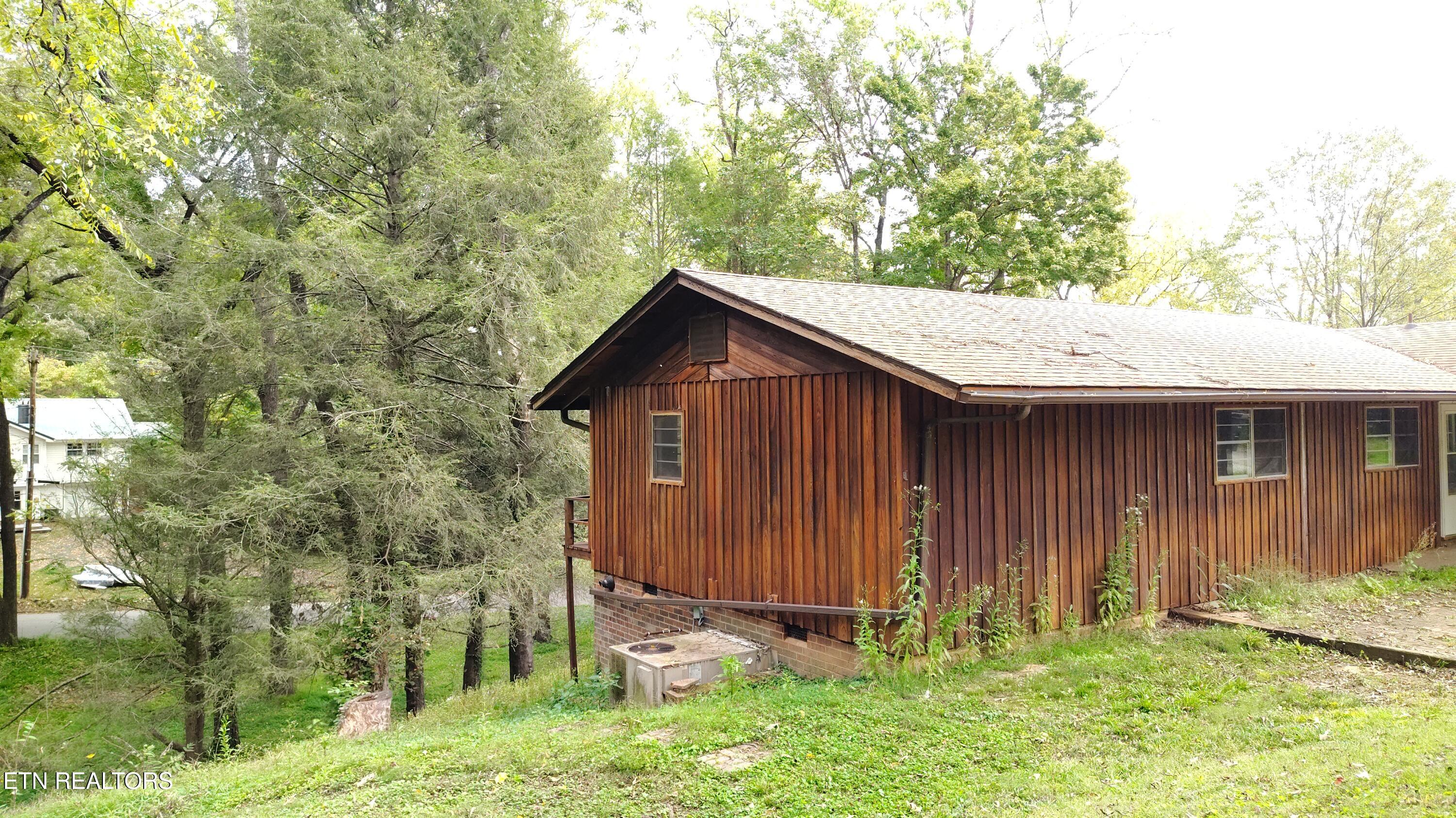 414 Guille Street Athens, TN 37303 - Photo 21 of 24 IMG_20250922_134416506