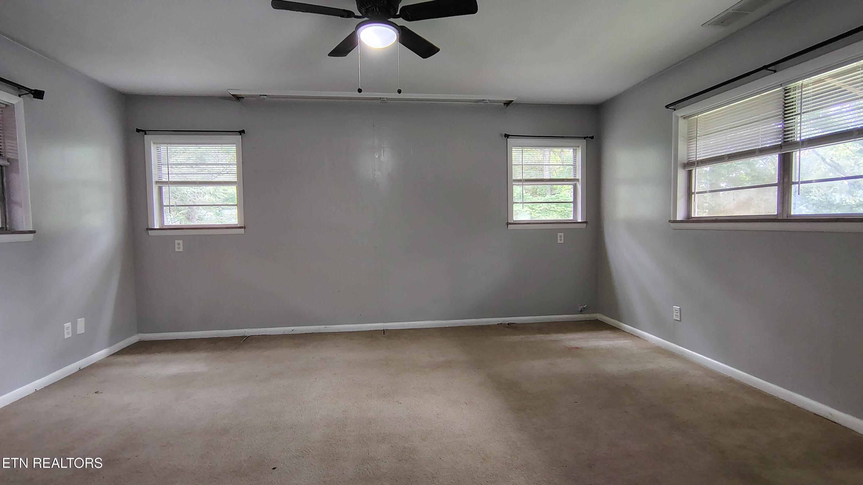 414 Guille Street Athens, TN 37303 - Photo 6 of 24 IMG_20250922_133156074_HDR