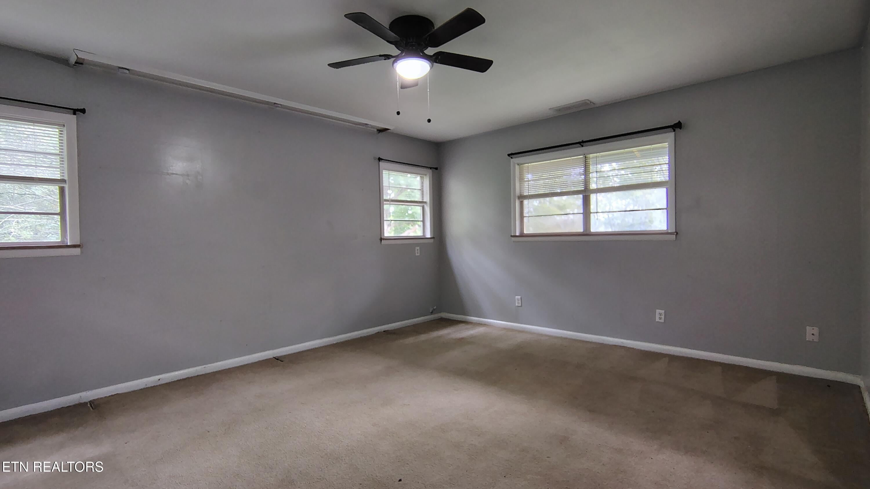 414 Guille Street Athens, TN 37303 - Photo 8 of 24 IMG_20250922_133207215_HDR