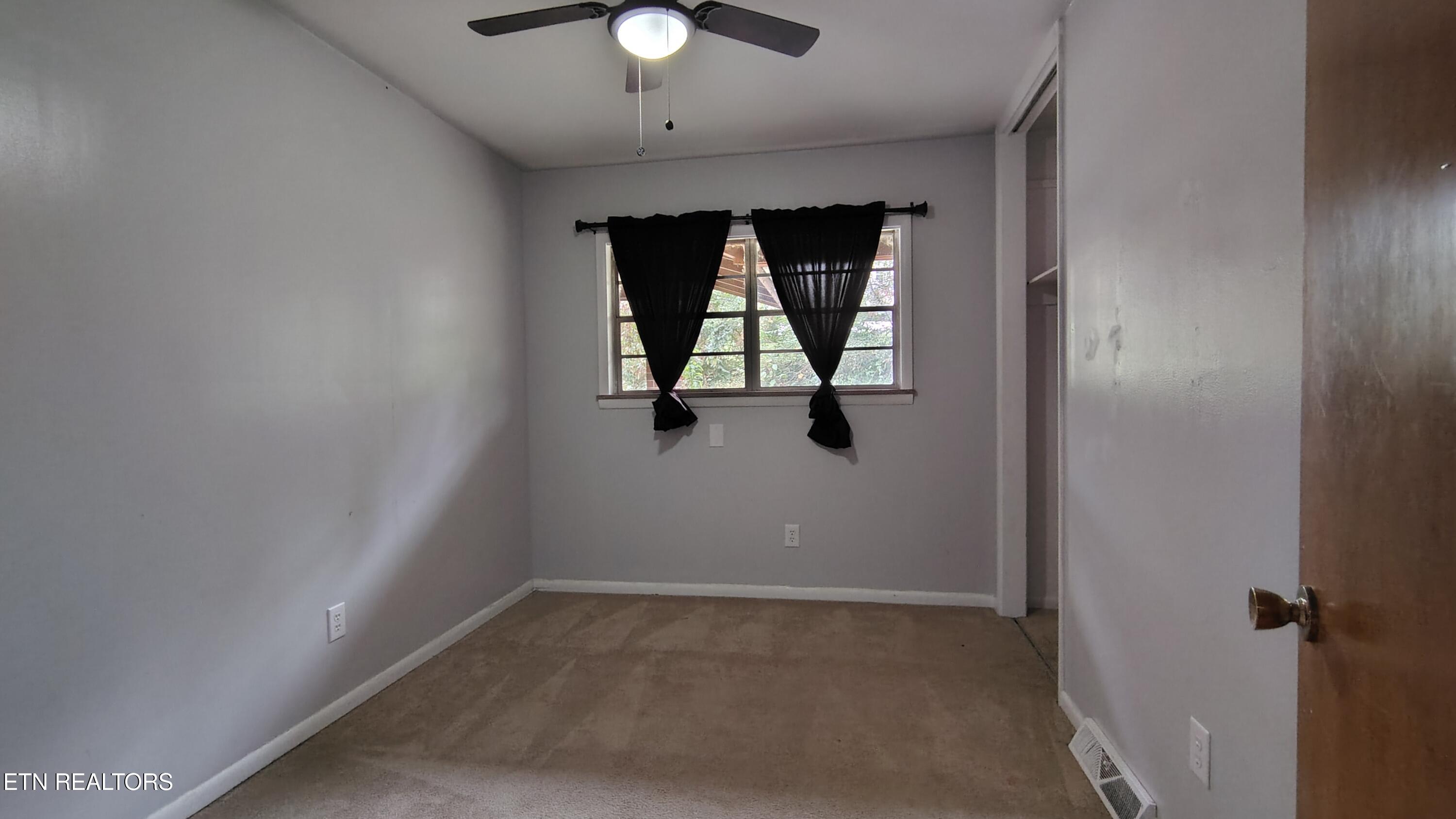 414 Guille Street Athens, TN 37303 - Photo 9 of 24 IMG_20250922_133219661_HDR