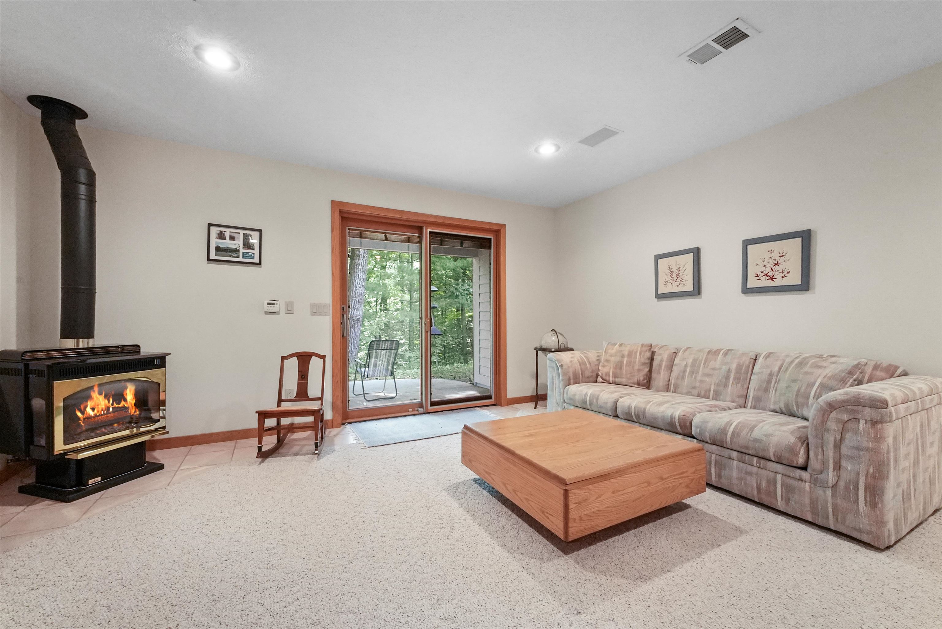 274 Port Mission Road Traverse City, MI 49686 - Photo 21 of 29 1912837-20.JPG