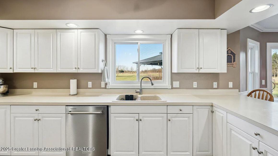 5380 West Lowe Road St. Johns, MI 48879 - Photo 9 of 30 10