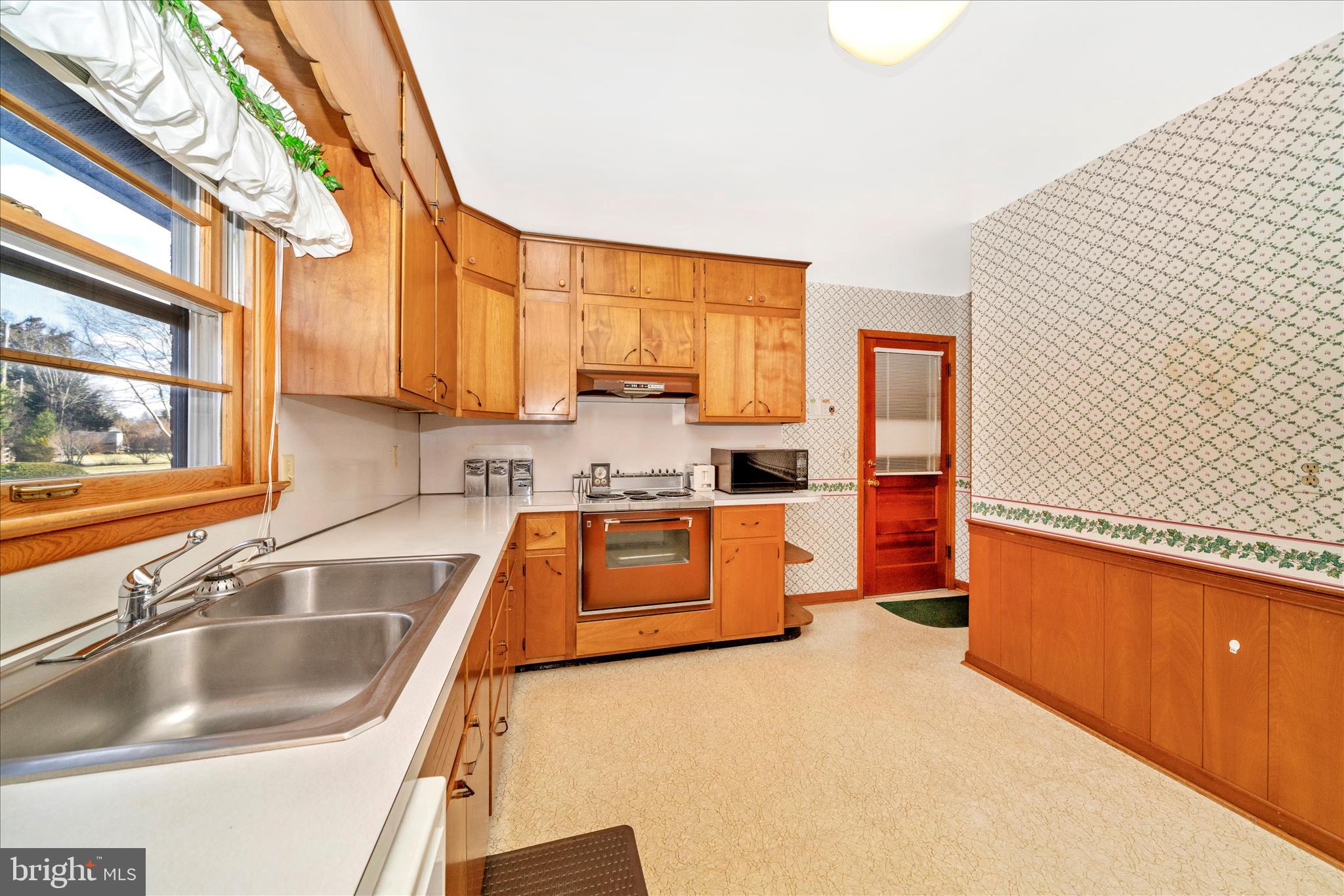 7914 Edgewood Farm Road Frederick, MD 21702 - Photo 14 of 58 Kitchen