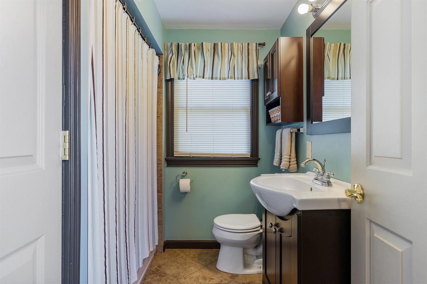 5747 Lester Road Cincinnati, OH 45213 - Photo 23 of 35