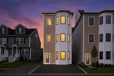 $699,900 | 28 Swan Avenue, Unit PH, Boston, MA 02128