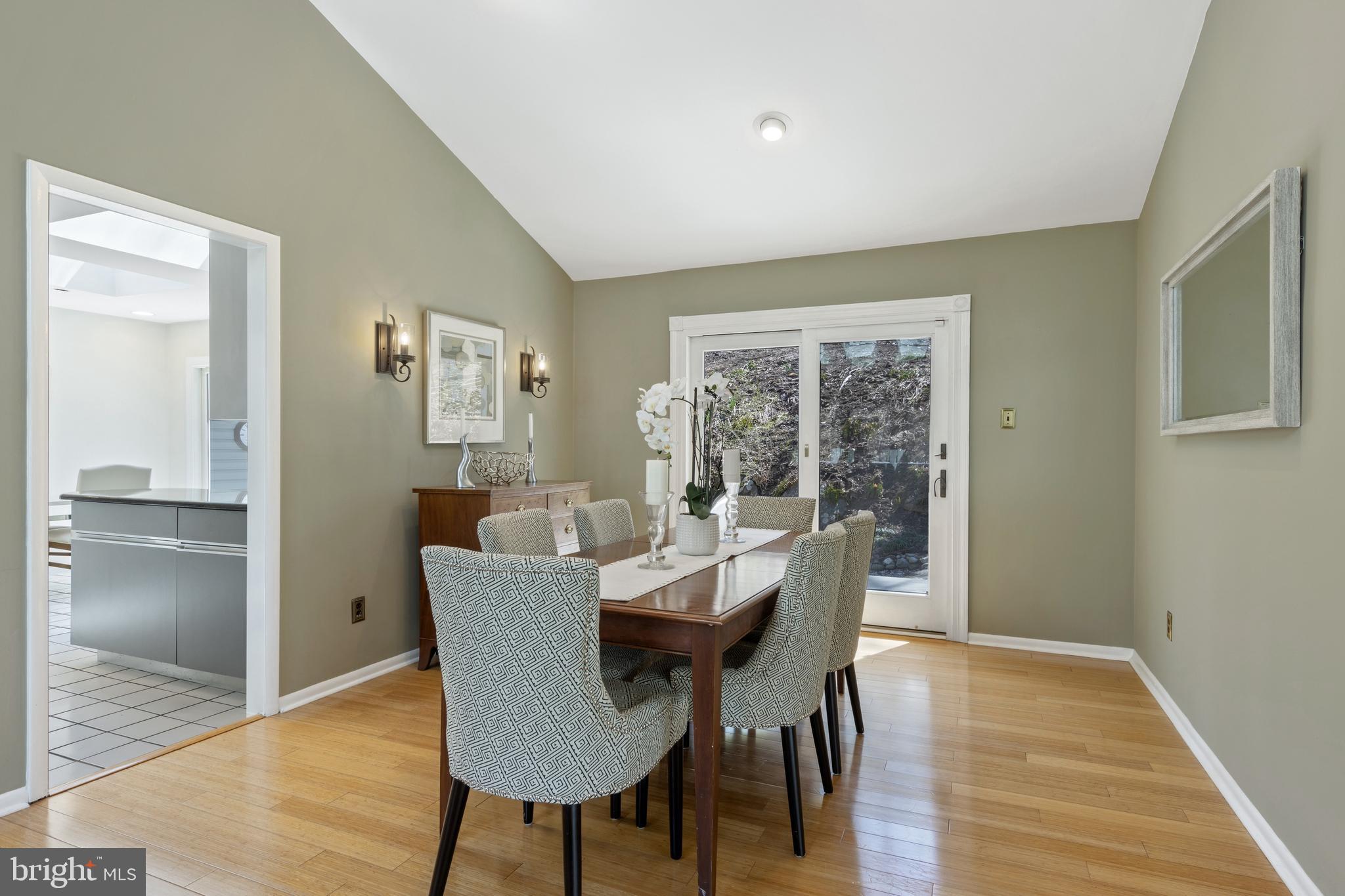 3304 Sawmill Road Newtown Square, PA 19073 - Photo 10 of 39