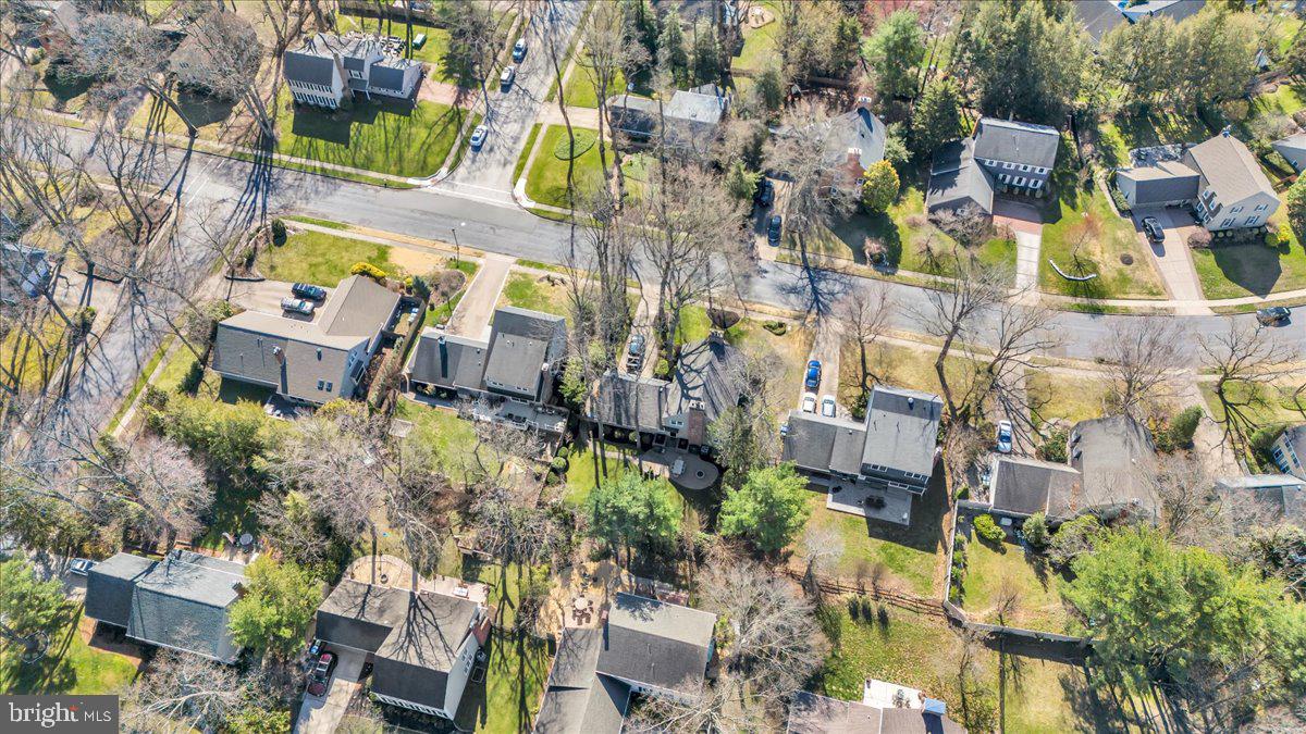 126 Ashford Road Cherry Hill, NJ 08003 - Photo 38 of 43 an aerial view of residential houses with outdoor space