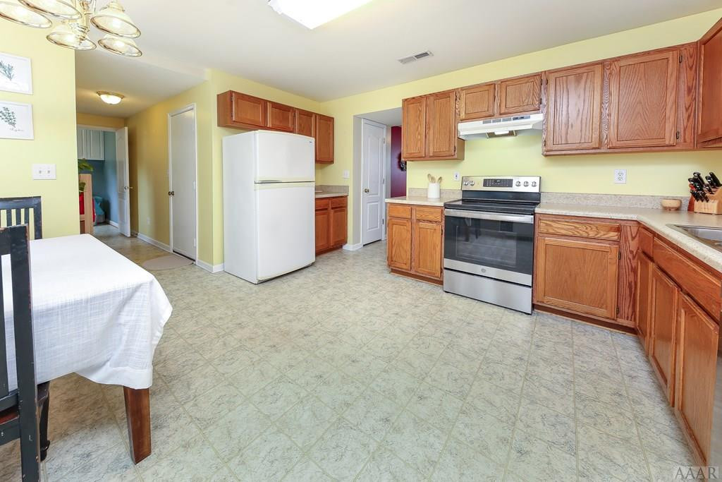 166 Green View Road Moyock, NC 27958 - Photo 13 of 42