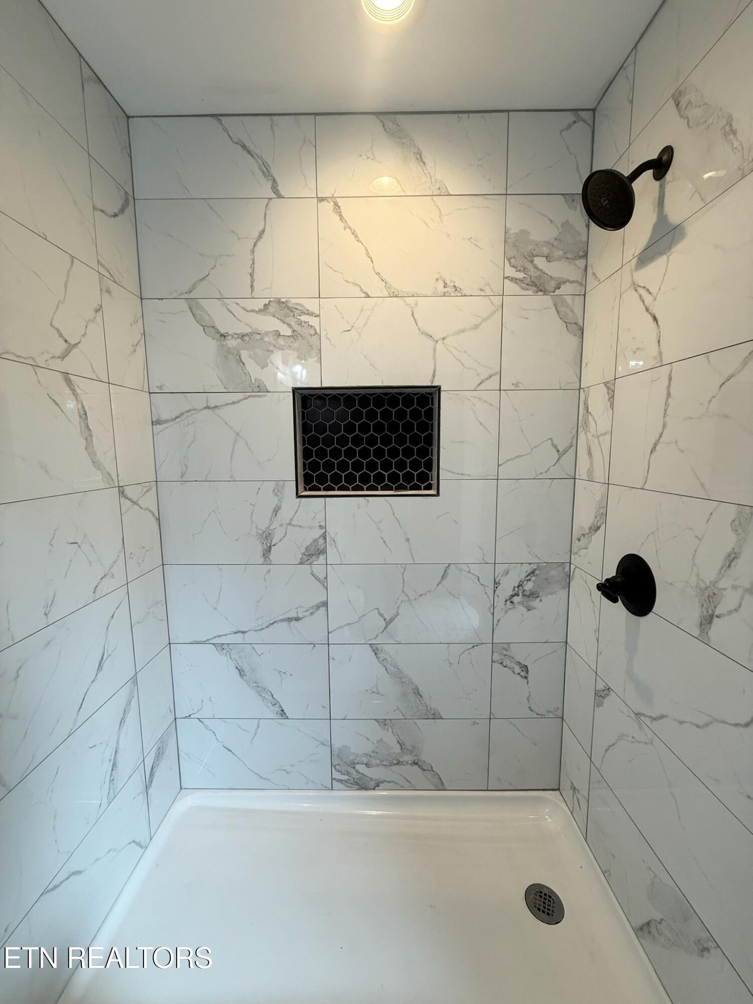 156 Old State Road Knoxville, TN 37914 - Photo 13 of 16 IMG_5748