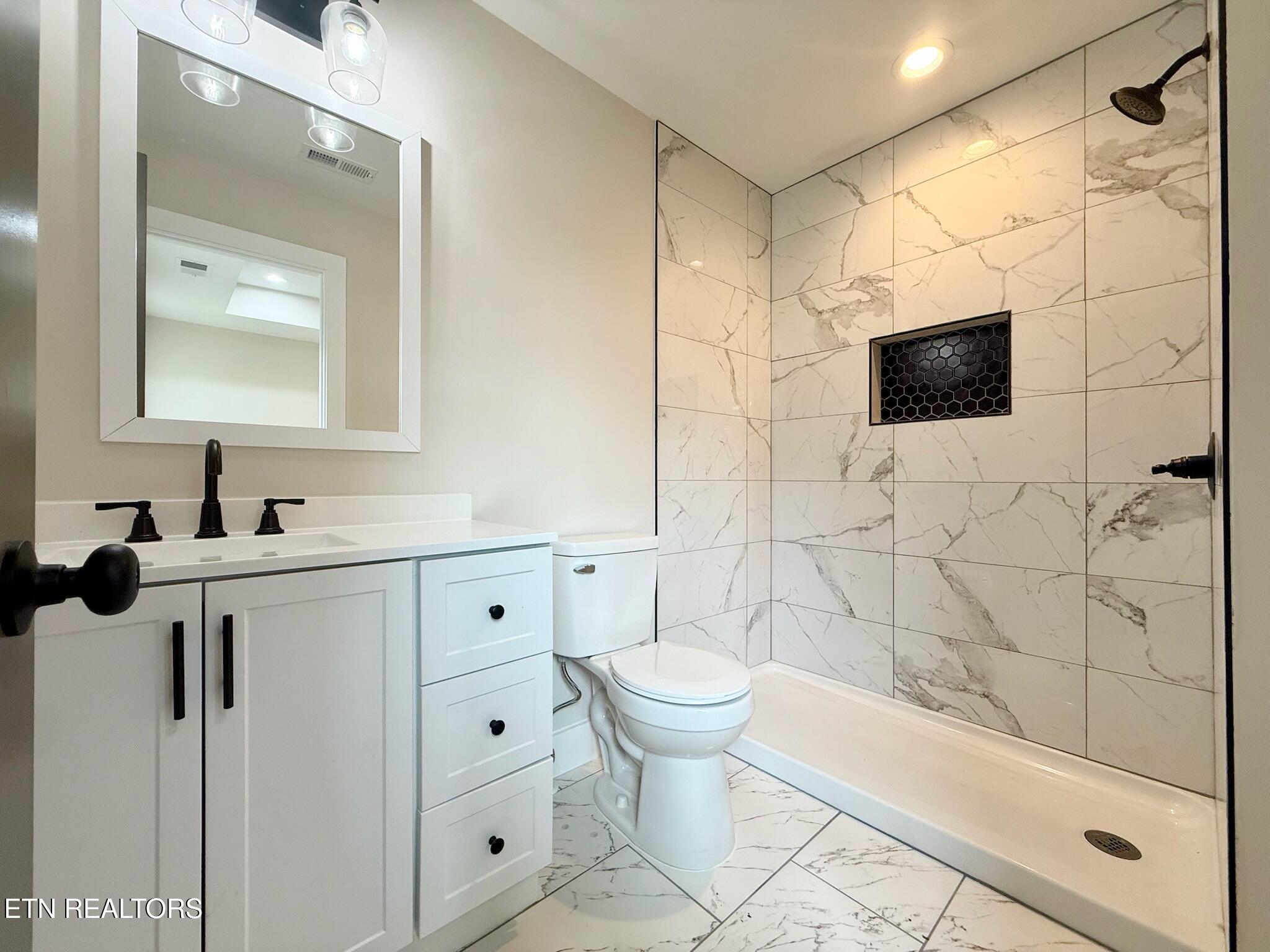 156 Old State Road Knoxville, TN 37914 - Photo 14 of 16 IMG_5747