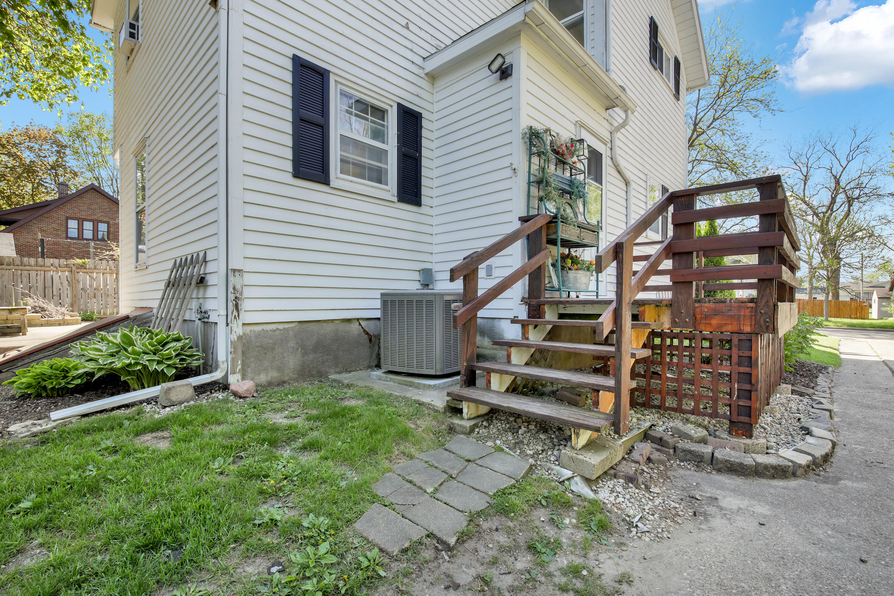 19 Elm Street Fort Atkinson, WI 53538 - Photo 28 of 32 19 elm st-28