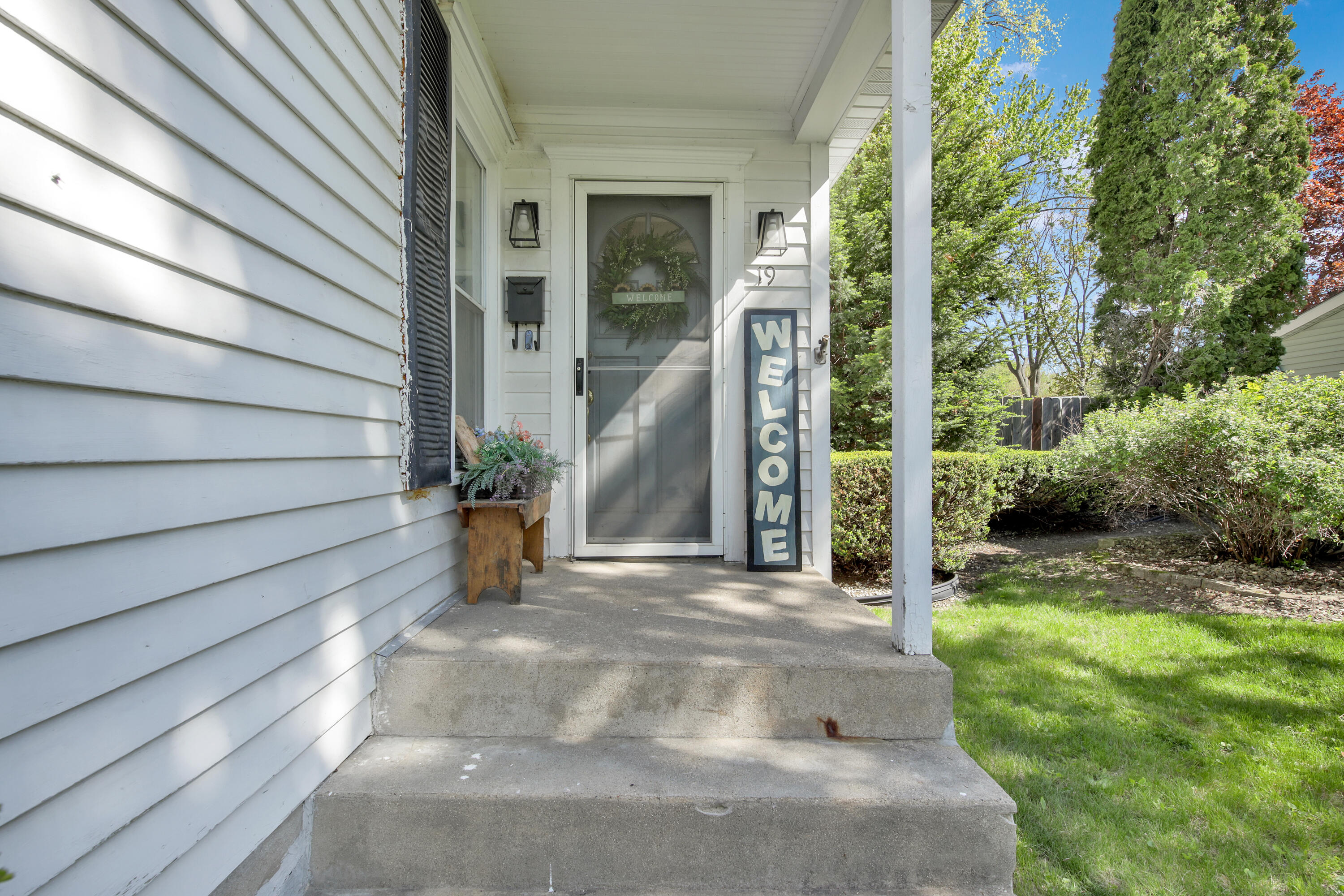 19 Elm Street Fort Atkinson, WI 53538 - Photo 5 of 32 19 elm st-2