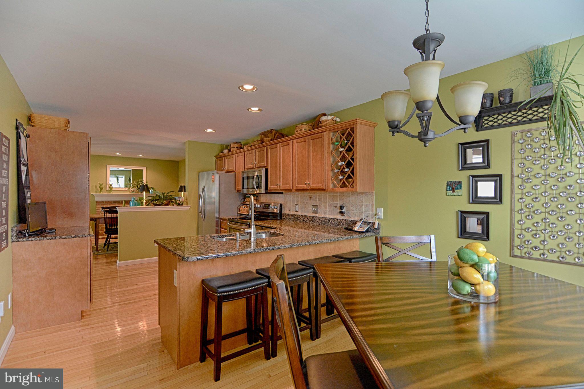 613 Wallingford Road Lititz, PA 17543 - Photo 2 of 24