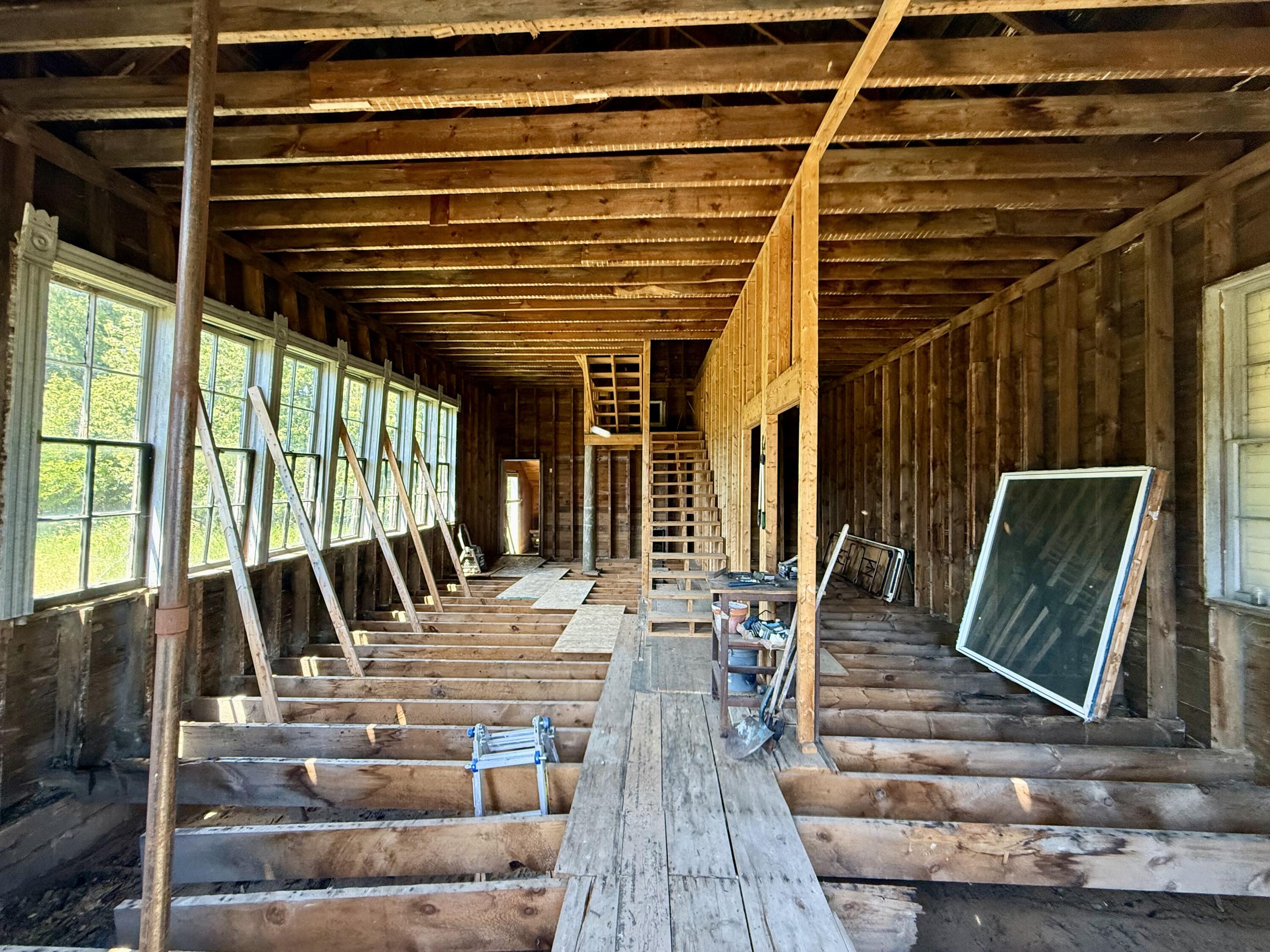 4016 West Conrad Road Ludington, MI 49431 - Photo 6 of 13 IMG_9657