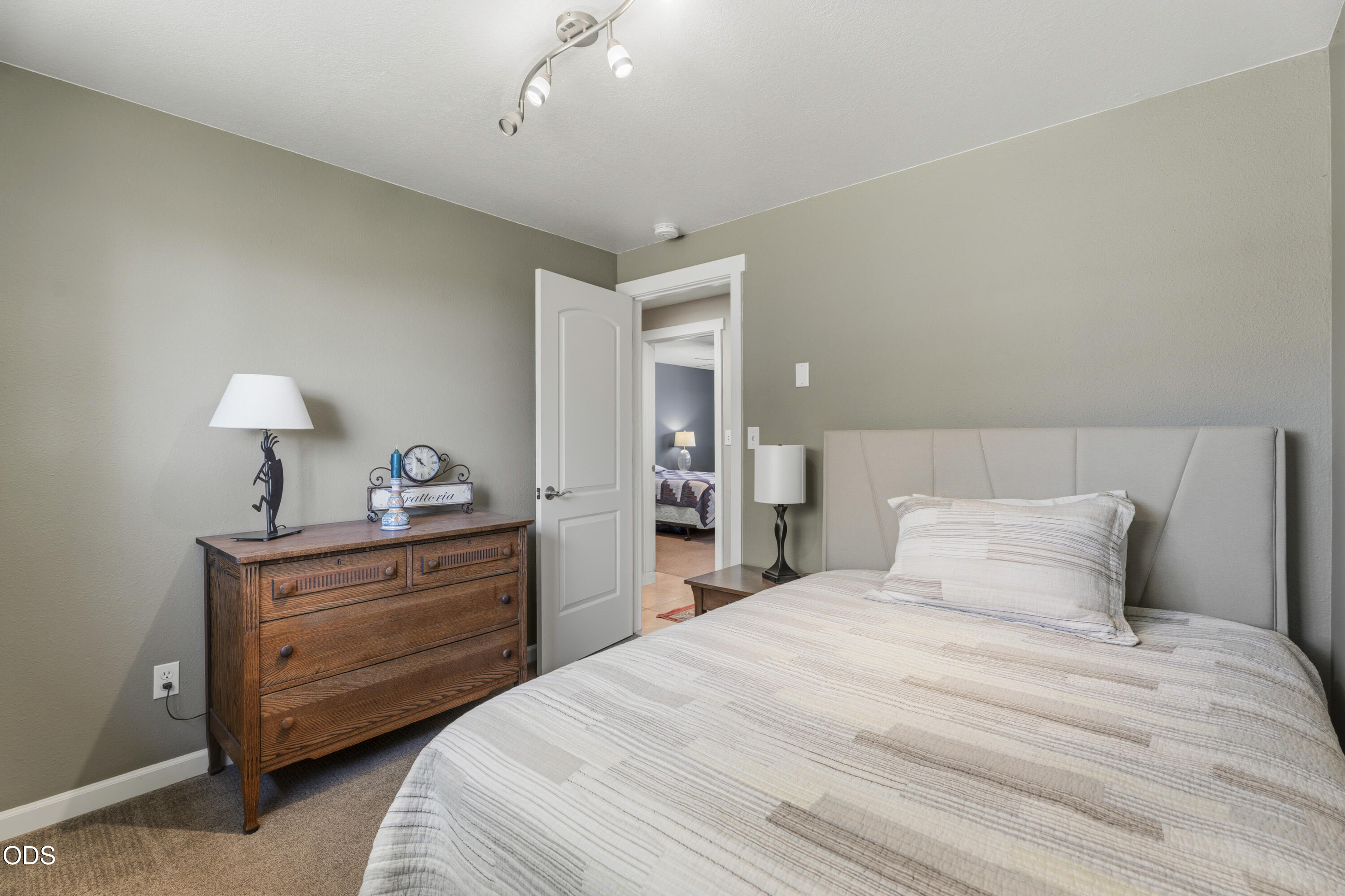 2108 Northwest 13th Street Redmond, OR 97756 - Photo 28 of 43