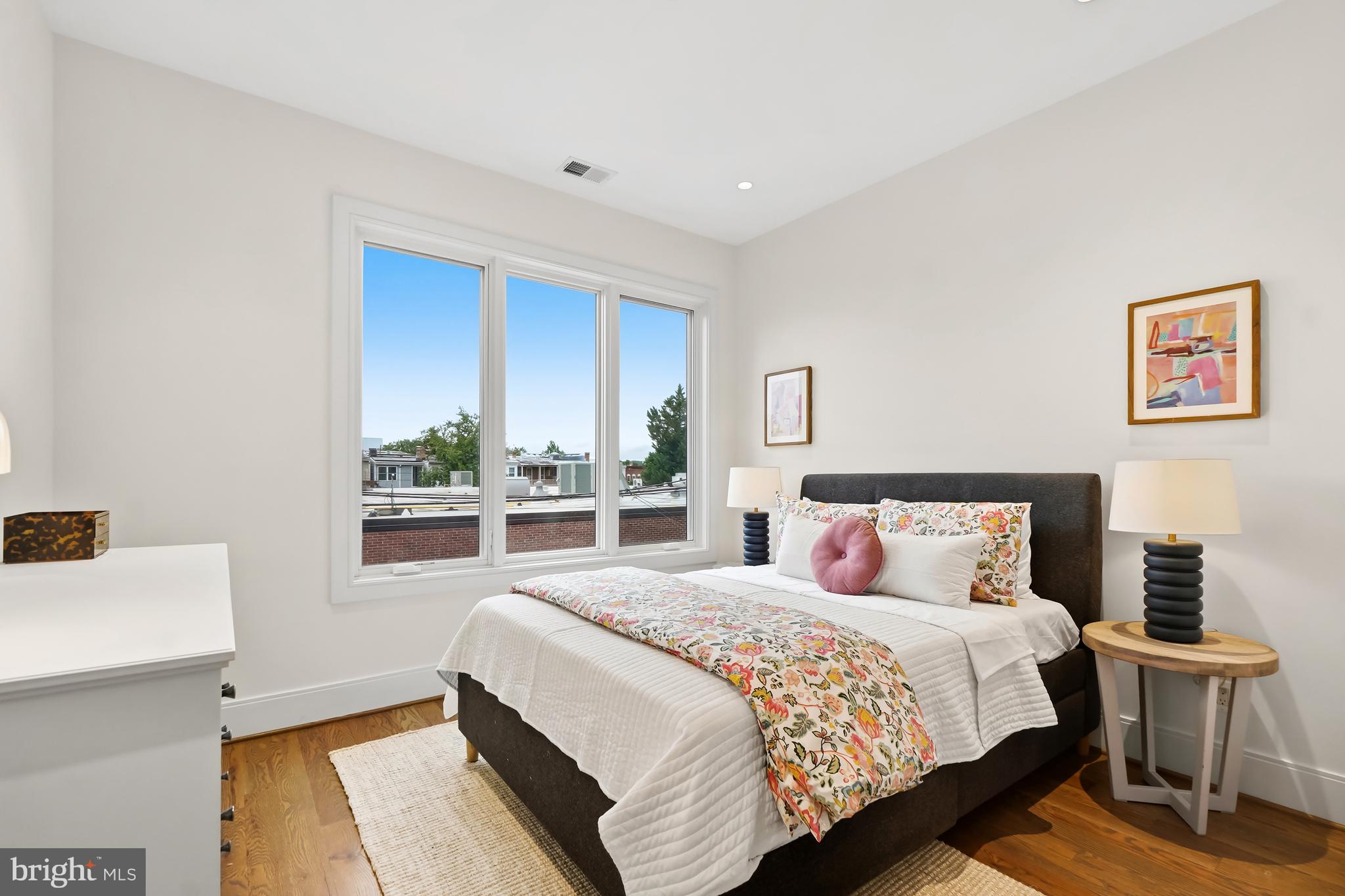 270 15th Street Southeast, Unit 202 Washington, DC 20003 - Photo 15 of 27