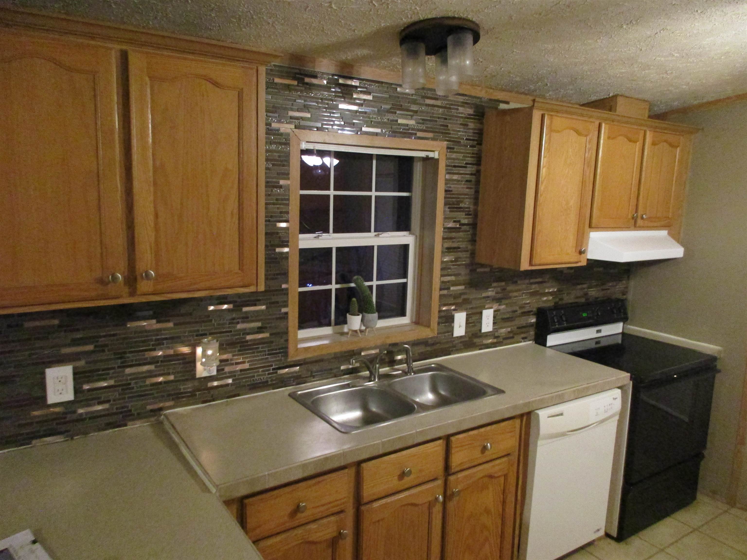 123 West Milton Road Milton, VT 05468 - Photo 12 of 40 Gallery Image 12