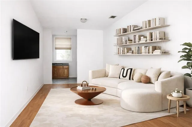 $325,000 | 1209 Tallow Tree Lane, Harvey, LA 70058