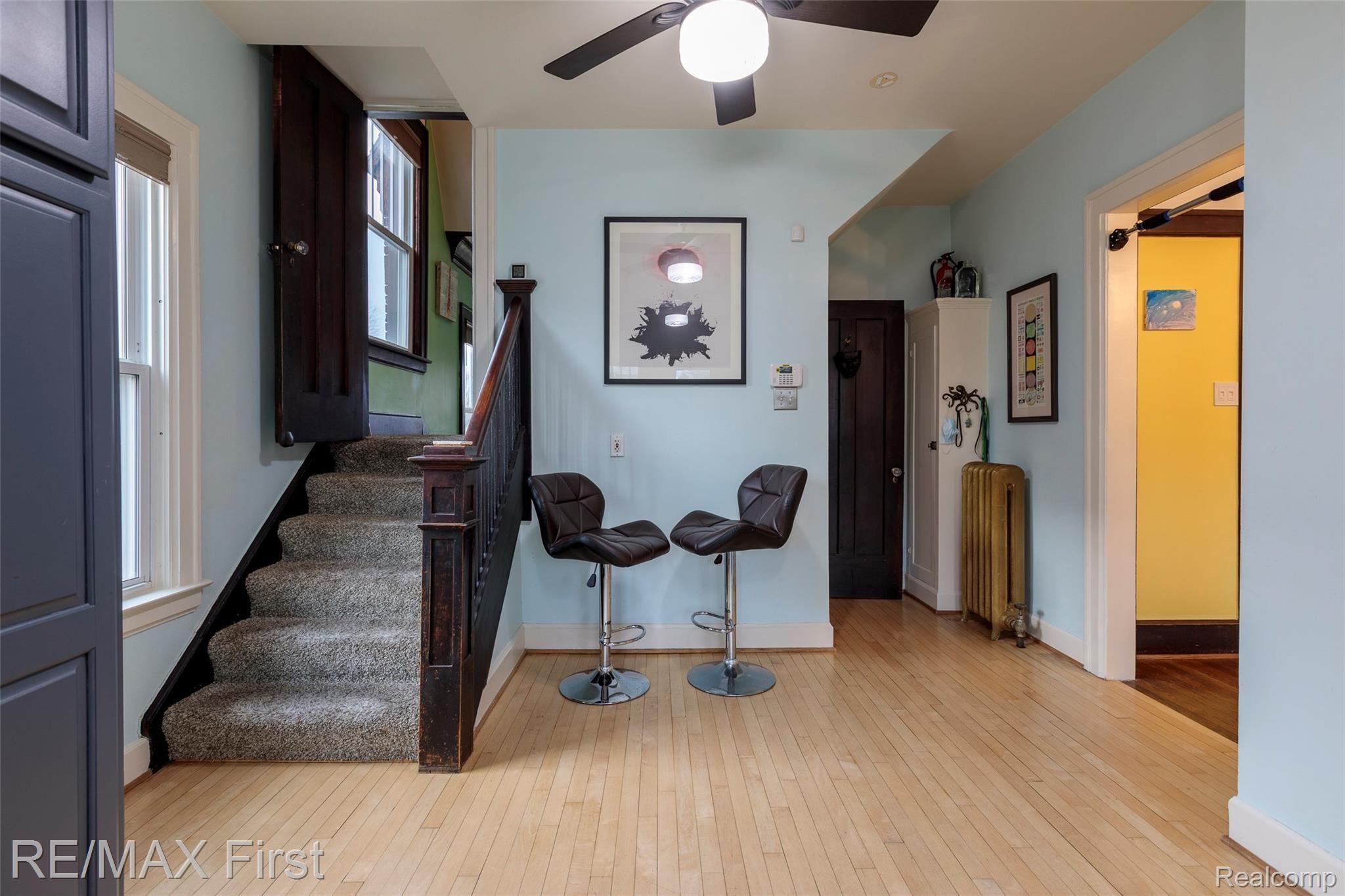 830 Barrington Road Grosse Pointe, MI 48230 - Photo 18 of 32 830 Barrington Rd-19.jpg