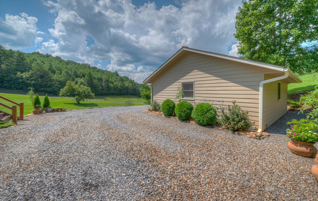 720 Oakgrove Road Murphy, NC 28906 - Photo 35 of 45