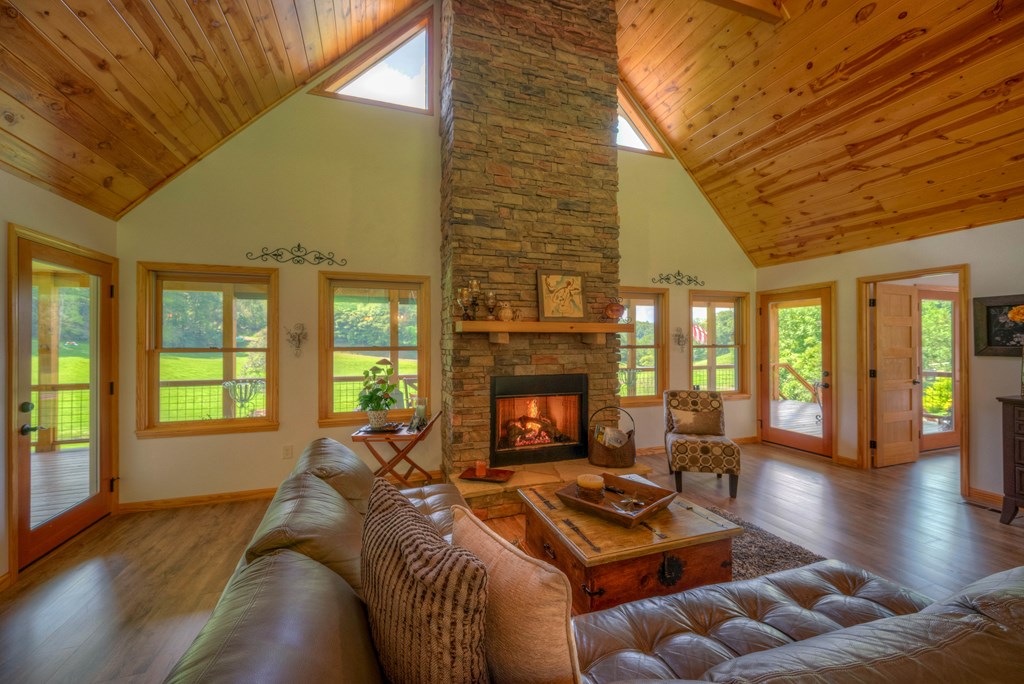 720 Oakgrove Road Murphy, NC 28906 - Photo 10 of 45