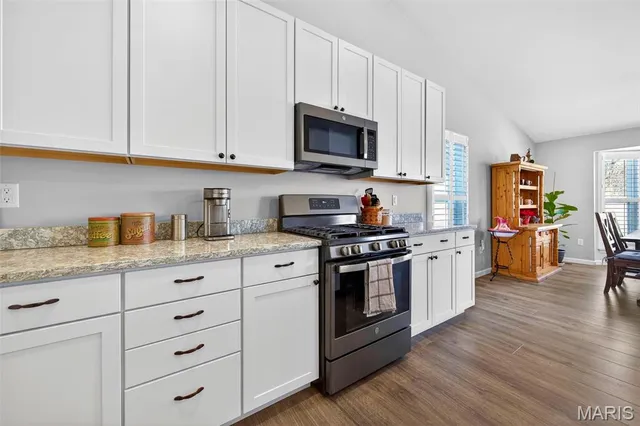 $389,000 | 2685 Winding Valley Drive, Fenton, MO 63026