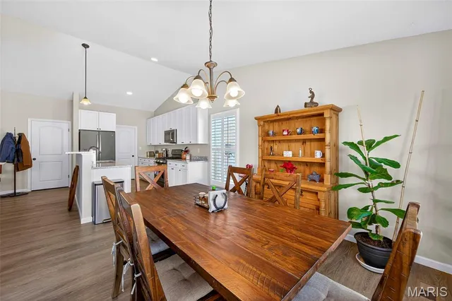 $389,000 | 2685 Winding Valley Drive, Fenton, MO 63026