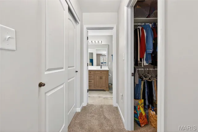 $389,000 | 2685 Winding Valley Drive, Fenton, MO 63026