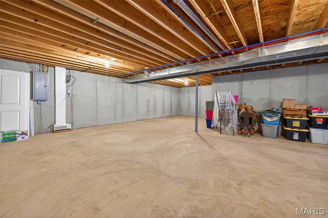 $389,000 | 2685 Winding Valley Drive, Fenton, MO 63026