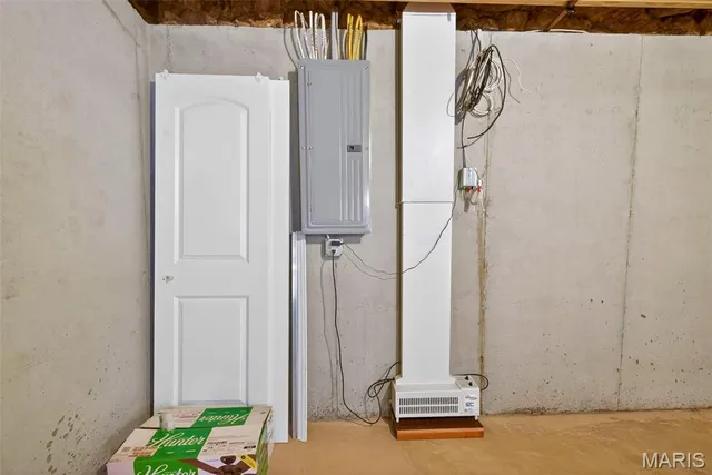 $389,000 | 2685 Winding Valley Drive, Fenton, MO 63026