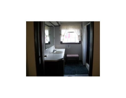 600 Shaker Road New Gloucester, ME 04260 - Photo 9 of 25 Bathroom.