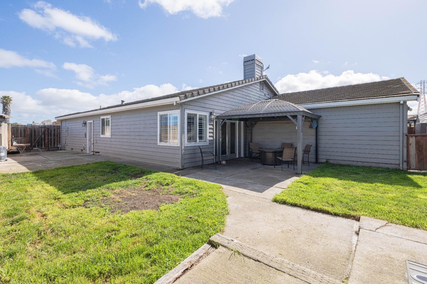890 Sloat Drive Salinas, CA 93907 - Photo 35 of 37 a front view of a house with garden