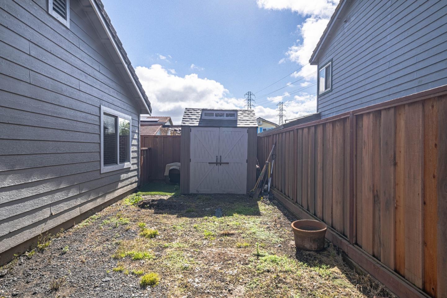 890 Sloat Drive Salinas, CA 93907 - Photo 36 of 37 a view of a backyard with pathway