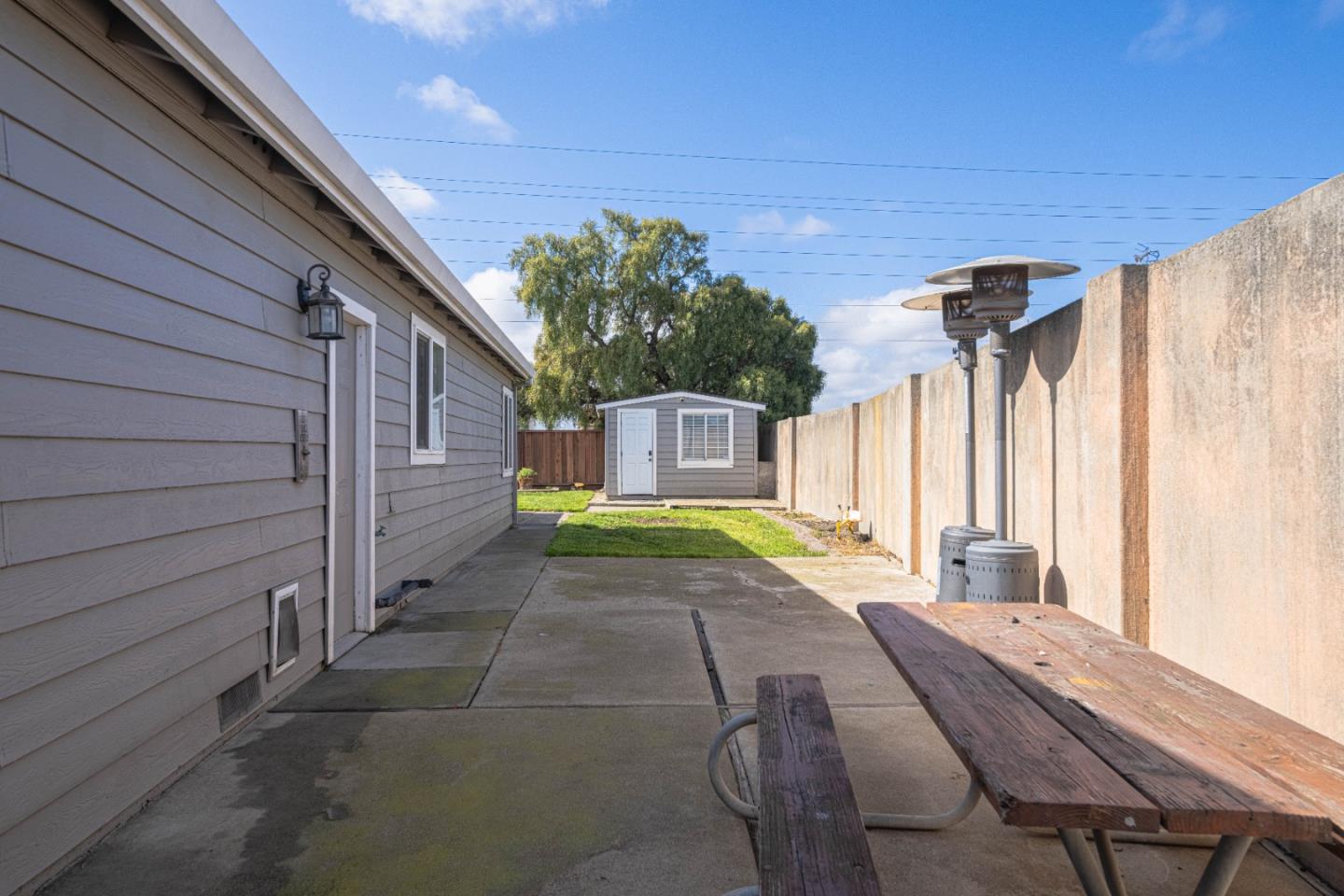890 Sloat Drive Salinas, CA 93907 - Photo 37 of 37 a house view with a seating space