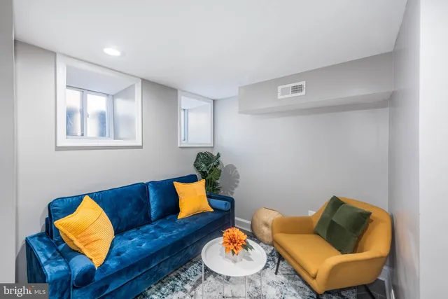 $2,599 | 1007 West Fayette Street, Baltimore, MD 21223