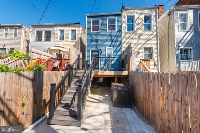 $2,599 | 1007 West Fayette Street, Baltimore, MD 21223