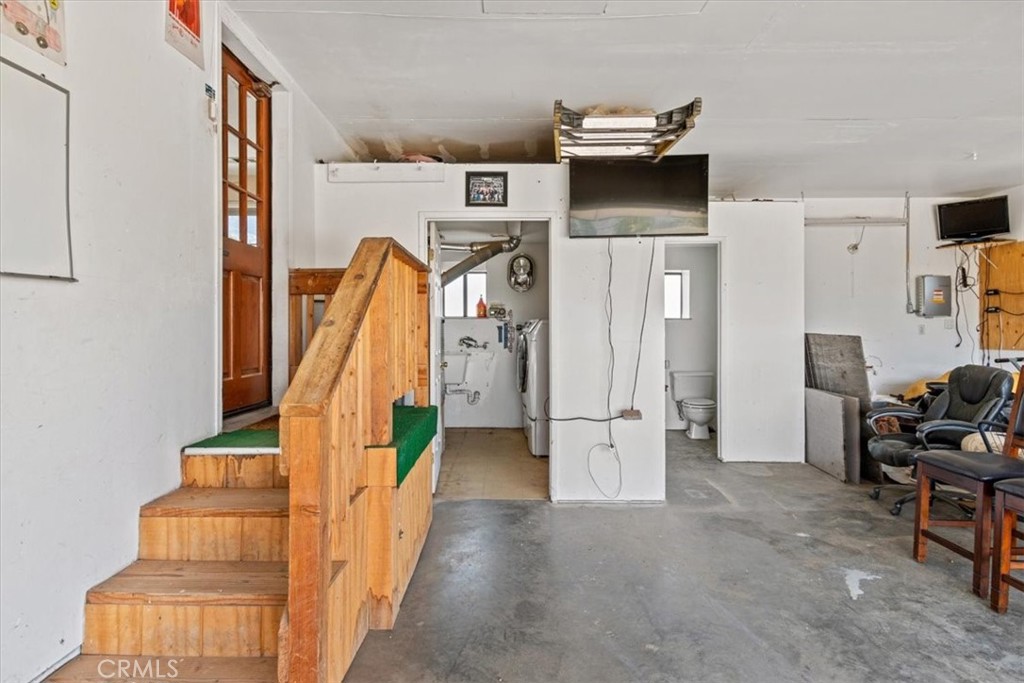 770 Roads End Point Lebec, CA 93243 - Photo 35 of 43