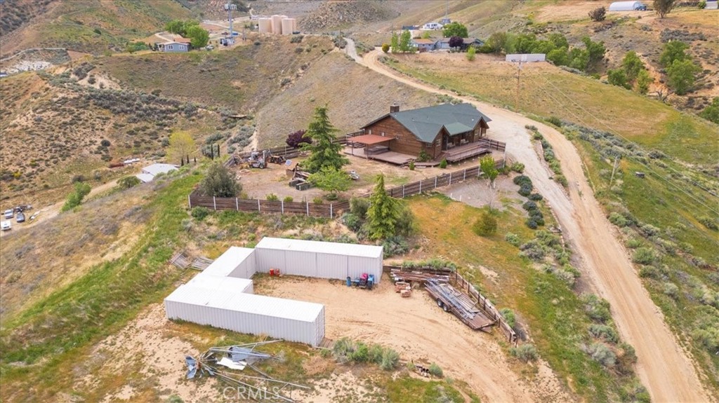 770 Roads End Point Lebec, CA 93243 - Photo 40 of 43