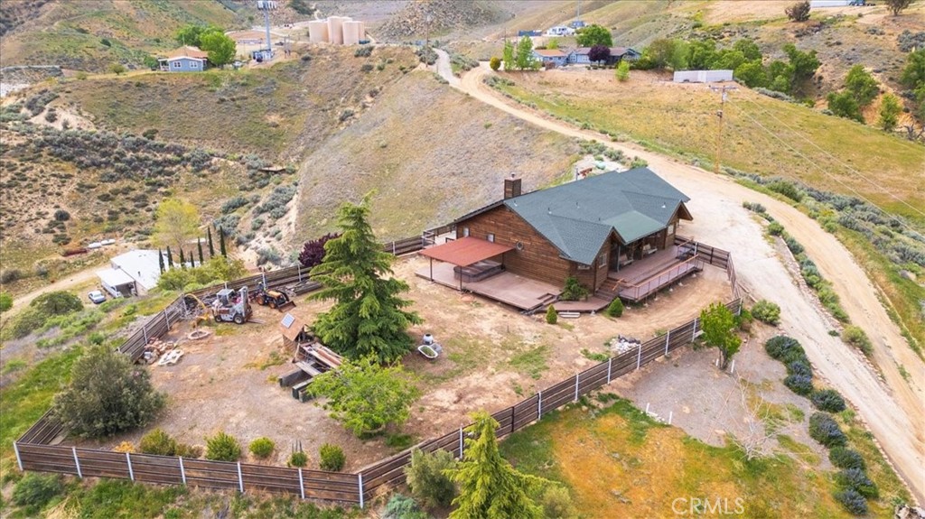 770 Roads End Point Lebec, CA 93243 - Photo 41 of 43