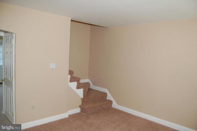 3015 Georgetown Road Baltimore, MD 21230 - Photo 4 of 17 Living Room #2
