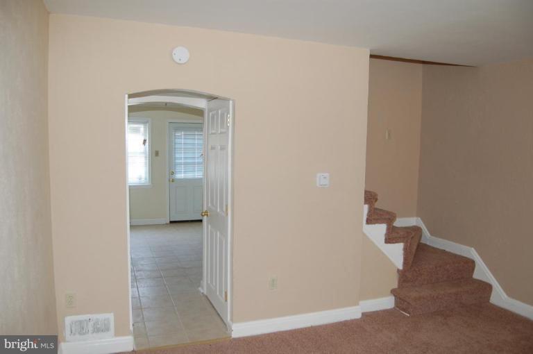 3015 Georgetown Road Baltimore, MD 21230 - Photo 5 of 17 Living Room #3